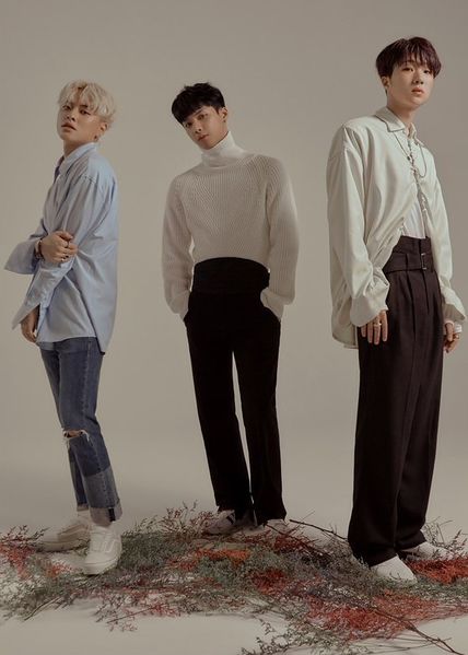 File:TREI - BORN promo.jpg