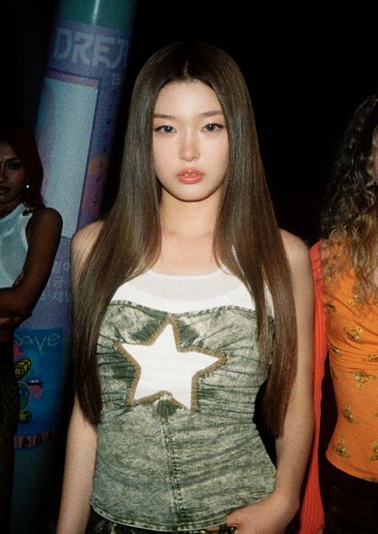 File:Yoonchae - Debut promo.jpg