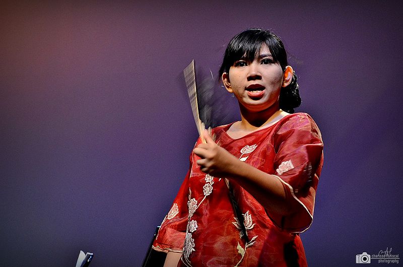 File:Vell Baria at the 2014 Filipino Recital.jpg