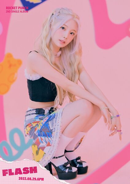 File:Yeonhee - FLASH promo.jpg