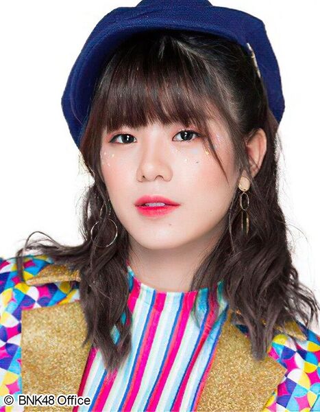 File:BNK48 Wee 2019.jpg