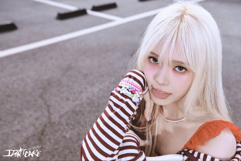 File:Mia - I DONT CARE promo.jpg