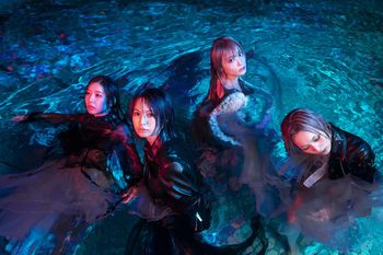 SCANDAL - Kiss from the darkness promo3.jpg