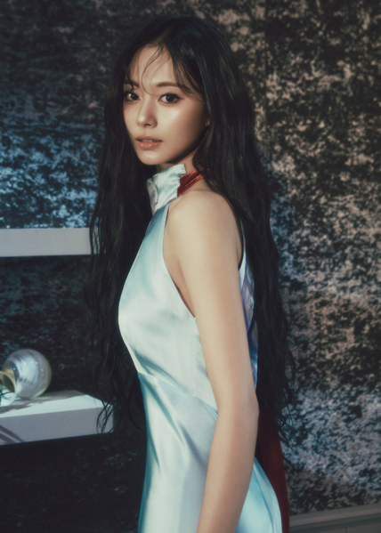 File:Tzuyu - abouTZU promo.png