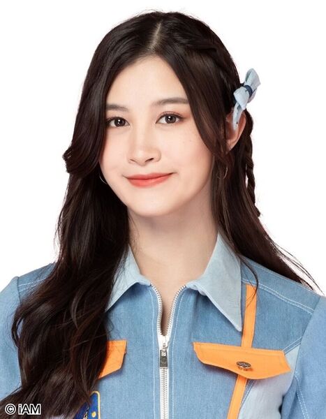 File:BNK48 Faii 2019-2.jpg