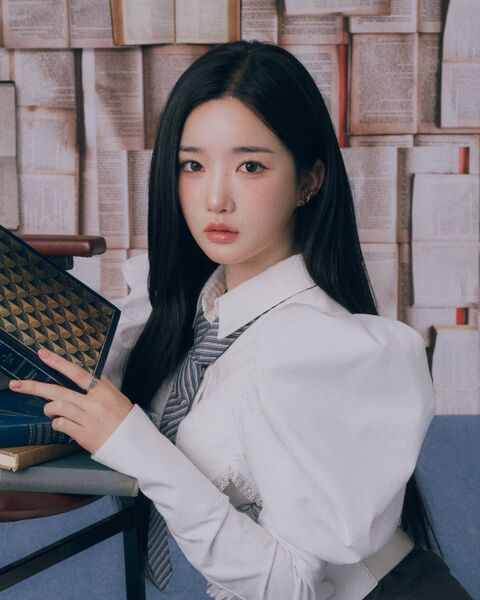 File:YooYeon - SecretHimitsuBimil promo.jpg