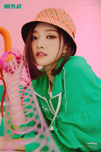 File:Park Soeun - We play promo.jpg