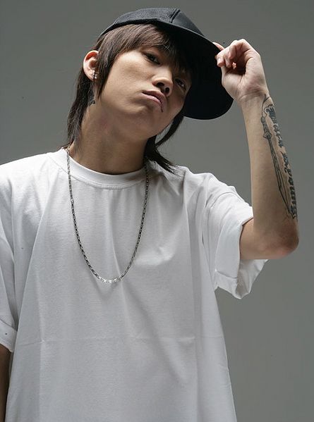 File:Song Baek Kyung.jpg