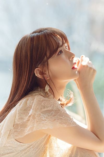 File:Hyemi - Geoleoyo promo.jpg