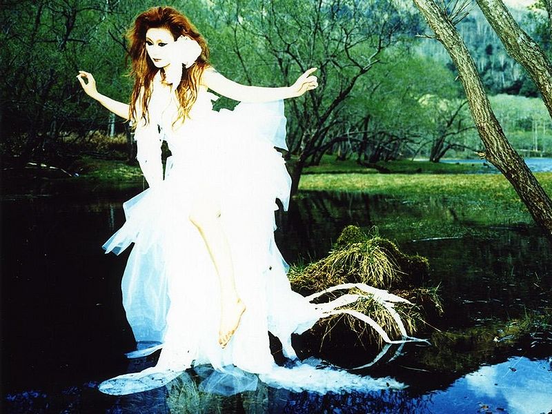 File:COLLECTION SIMPLE PLUS Promo.jpg