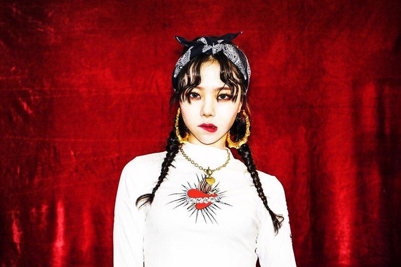 File:PEACE Say debut promo.jpg