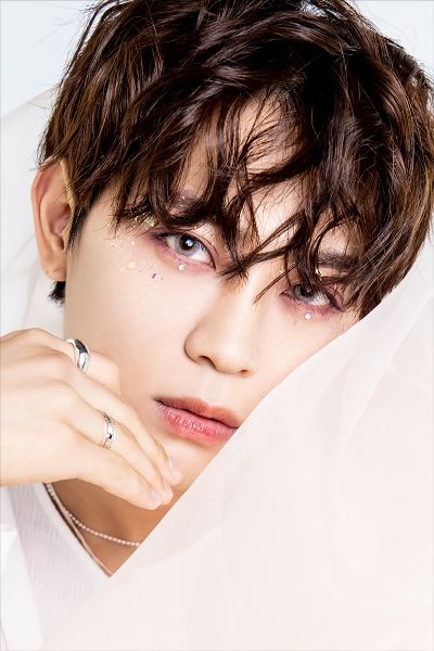 File:Younghoon - Enchant promo.jpg