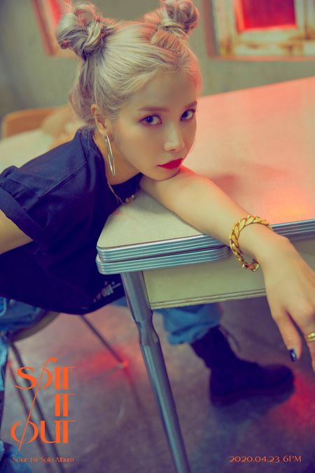 Mamamoo Hwasa Height And Weight Itzy S Giant Maknae Yuna