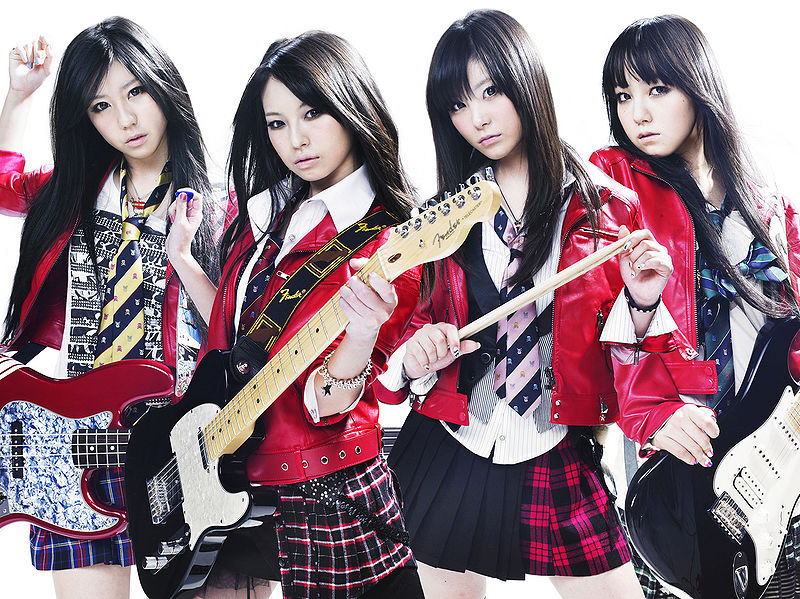 File:SCANDAL - Shunkan Sentimental promo.jpg
