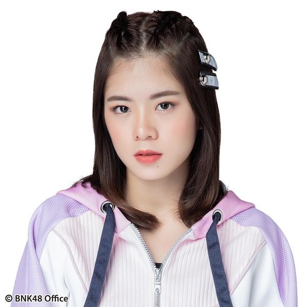File:BNK48 Wee - Beginner promo.jpg