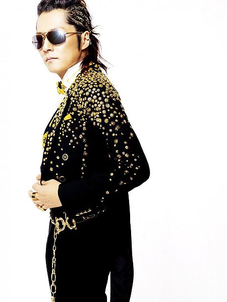 File:Ishii tatsuya chandelier promo.jpg