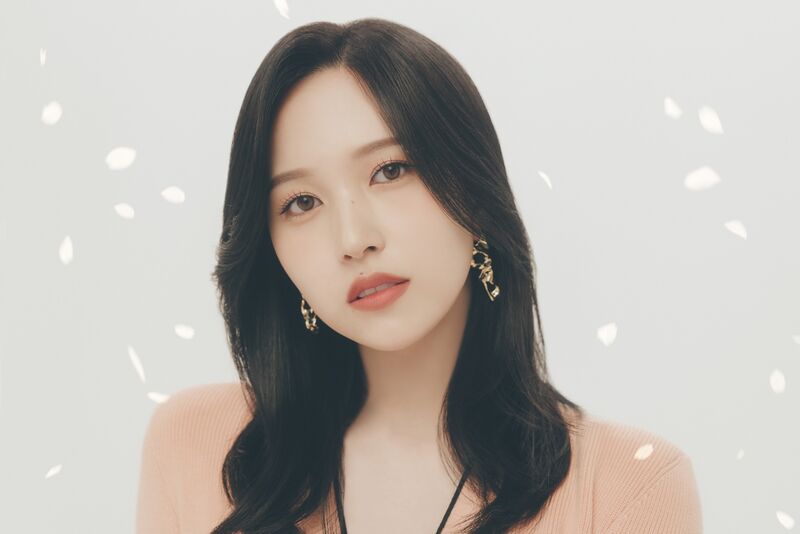 File:Mina - TWICE4 promo.jpg