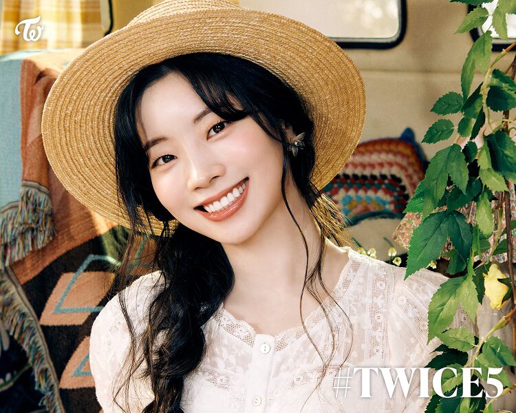 File:Dahyun - TWICE5 promo.jpg