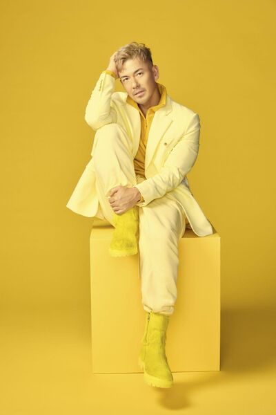 File:Toshinori Yonekura yellow BEAR promo.jpeg