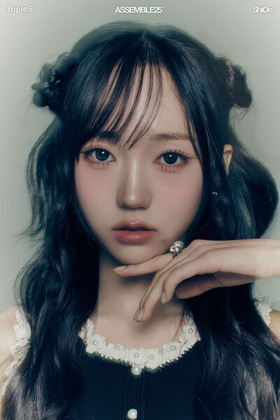 File:ShiOn - ASSEMBLE25 promo2.jpg