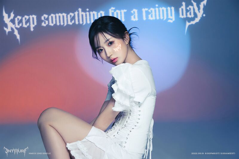 File:Haewon - ENTWURF promo.jpg