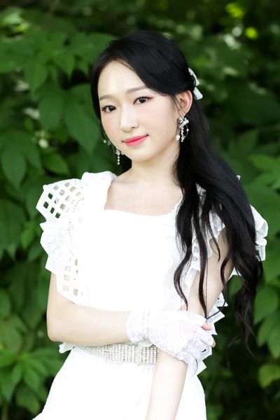 File:Posh Girls Jiin.jpg