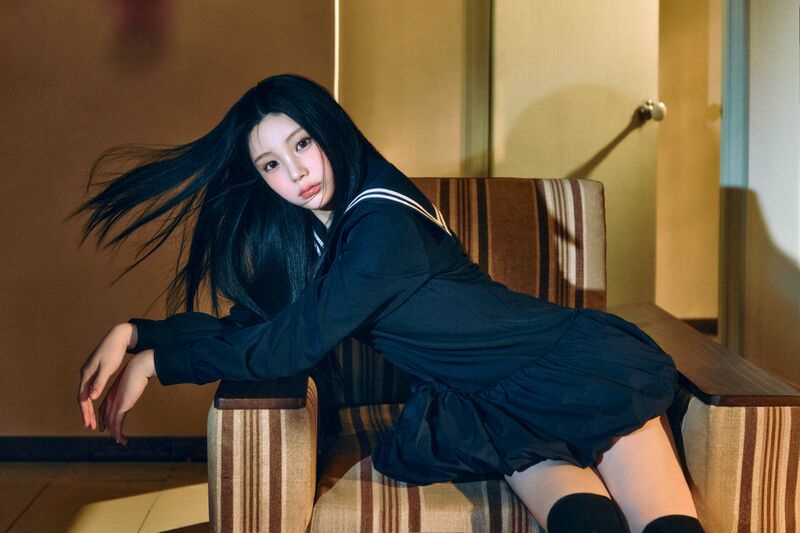 File:Wonhee - bomb promo.jpg