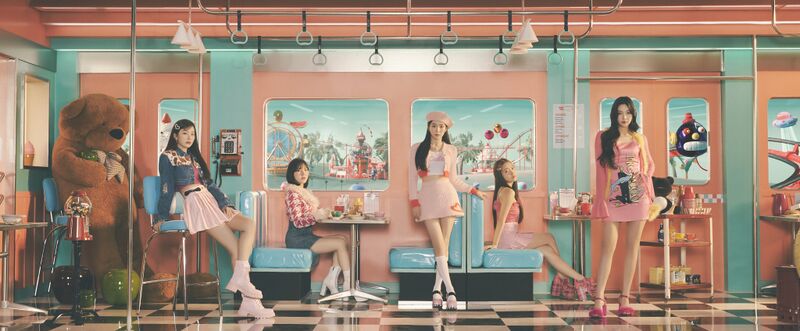 File:Red Velvet 2021.jpg