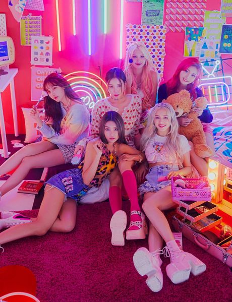 File:MOMOLAND - Ready Or Not promo.jpg