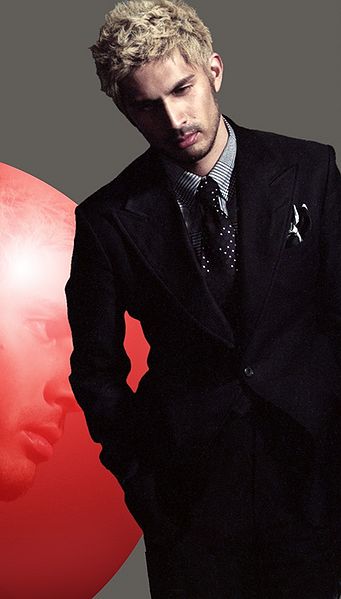 File:JAPANESESINGERpromo.jpg