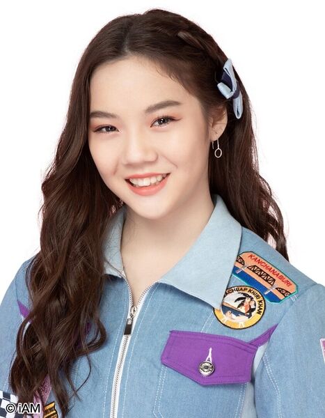 File:BNK48 Satchan 2019-2.jpg