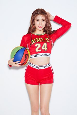 Daisy Momoland Generasia