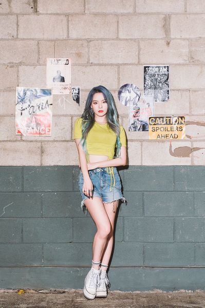 File:Seungji - WAVE promo.jpg