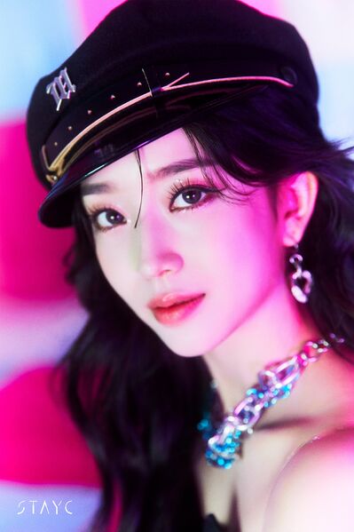 File:Sumin - YOUNG-LUV.COM promo.jpg