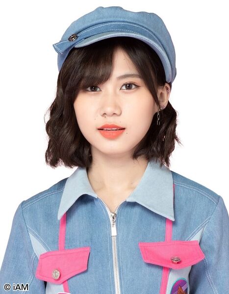 File:BNK48 Mind 2019-2.jpg