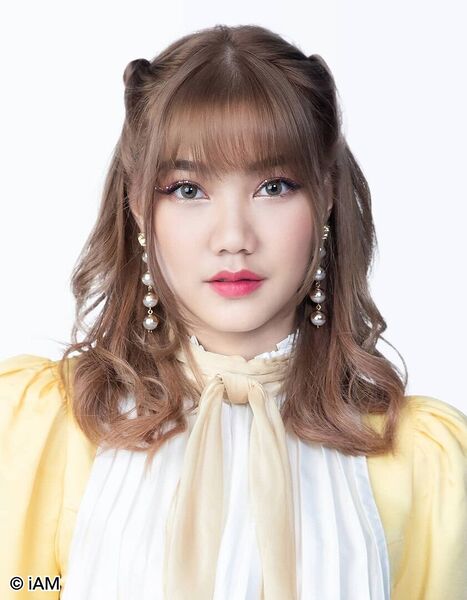 File:BNK48 Namsai 2020.jpg