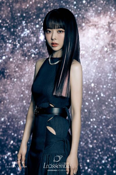File:ViVi - Loossemble promo2.jpg