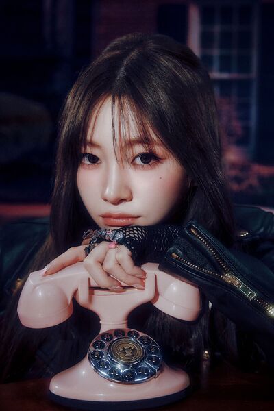 File:Nana - CURIOUS promo.jpg
